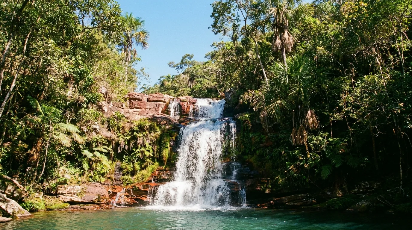 Cachoeira Santa Bárbara — cachoeira em Goias, Brasil